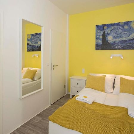 Zentral Gelegene, Helle Studio Apartments Нюрнберг Экстерьер фото
